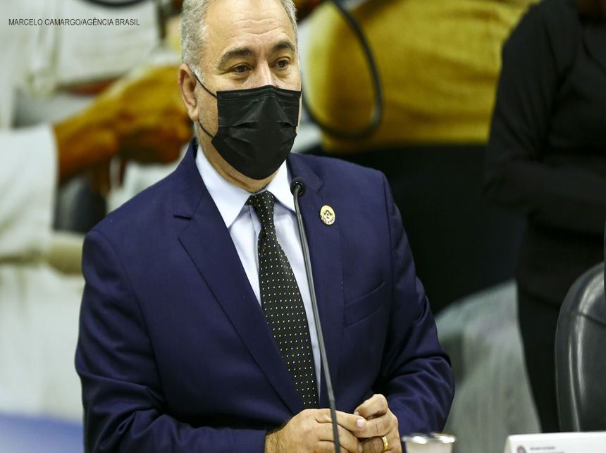 Queiroga pede ao Senado para rebaixar covid-19 à situação de endemia