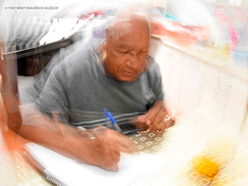 Rede pública de Saúde do DF oferece tratamento para sintomas do Parkinson