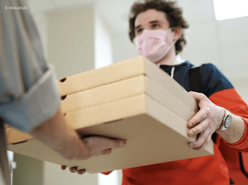 Entregadores de aplicativos podem ganhar previdência própria até o fim do ano