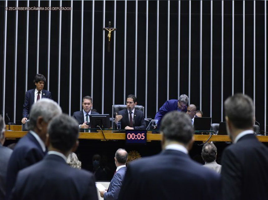 Proposta orçamentária de 2023 prevê correção pela inflação das despesas com ações de saúde