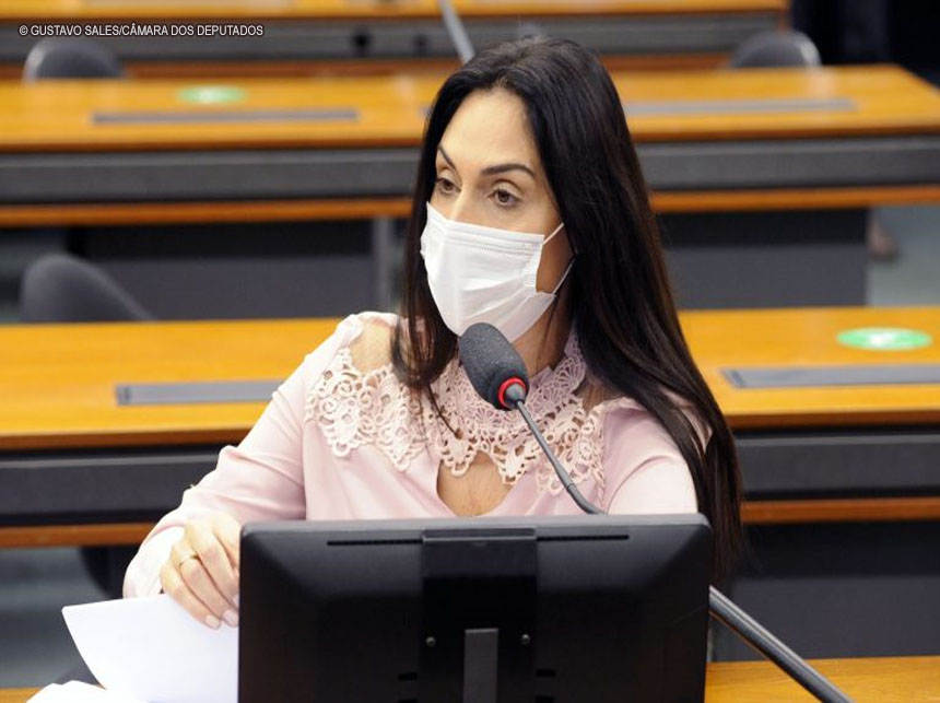 Comissão aprova projeto que autoriza MP a promover ação para assegurar medicamentos a idosos