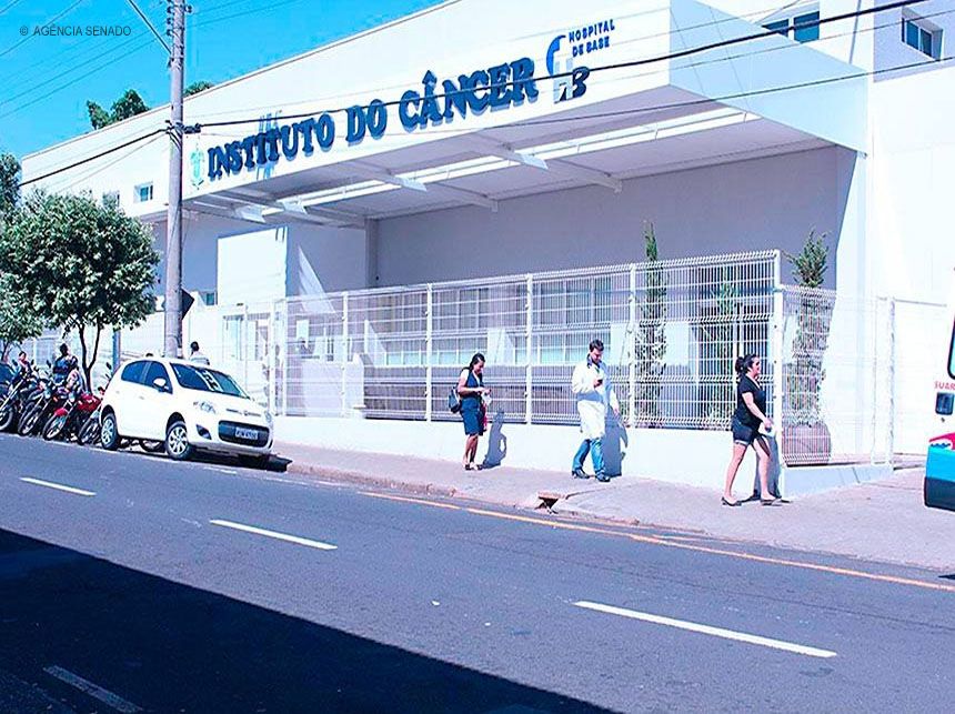 Agora é lei: atenção à mulher na prevenção ao câncer pelo SUS deve ser ampliada