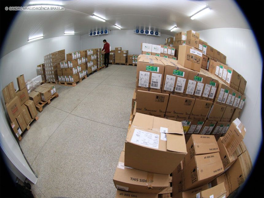 Nova câmara fria duplica a capacidade do DF armazenar medicamentos no DF