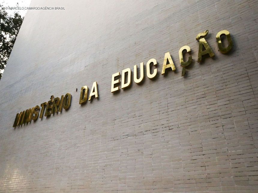 MEC lança plataforma para ajudar estudantes a escolher curso técnico