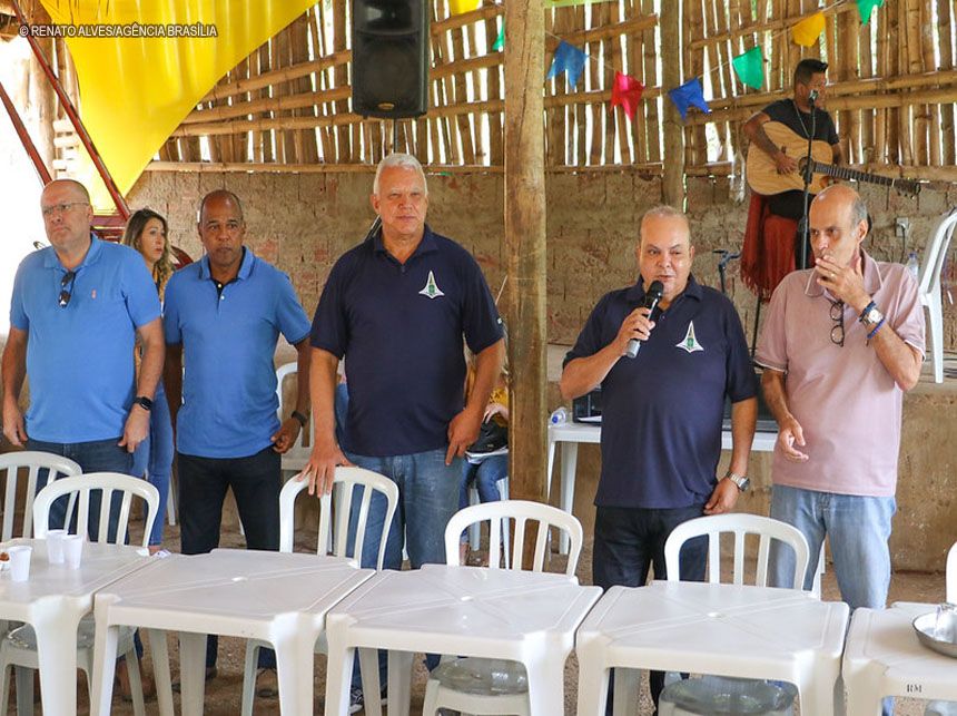 GDF isenta ambulante de pagamento do Preço Público até 31/12/22