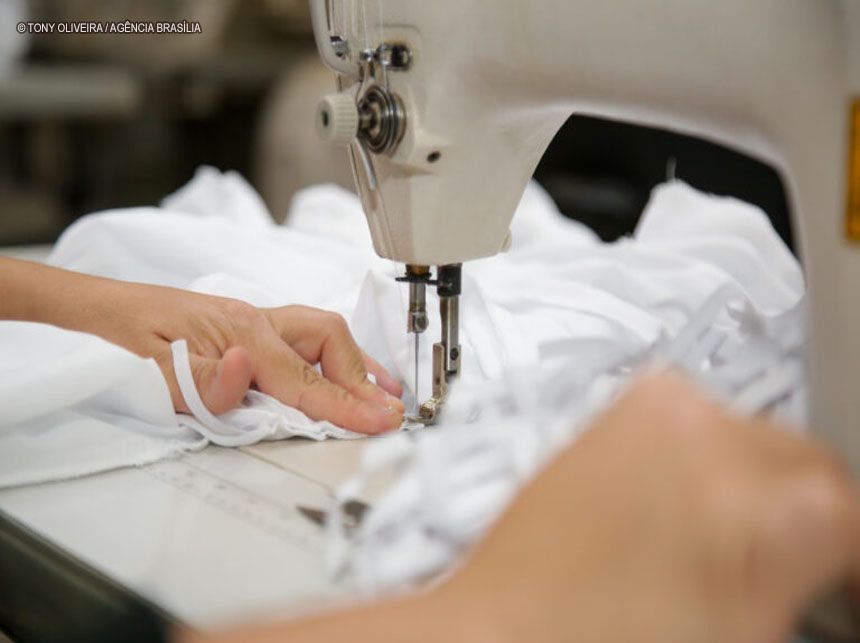 Agências do trabalhador têm mais de 20 vagas abertas para costureiras