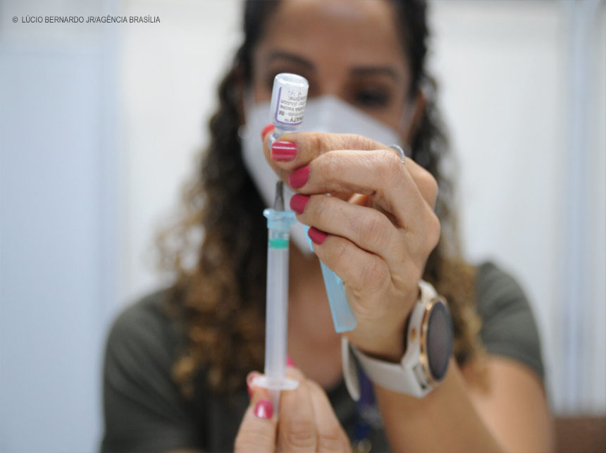 DF inicia segunda dose de reforço para maiores de 35 anos a partir desta sexta (1º)