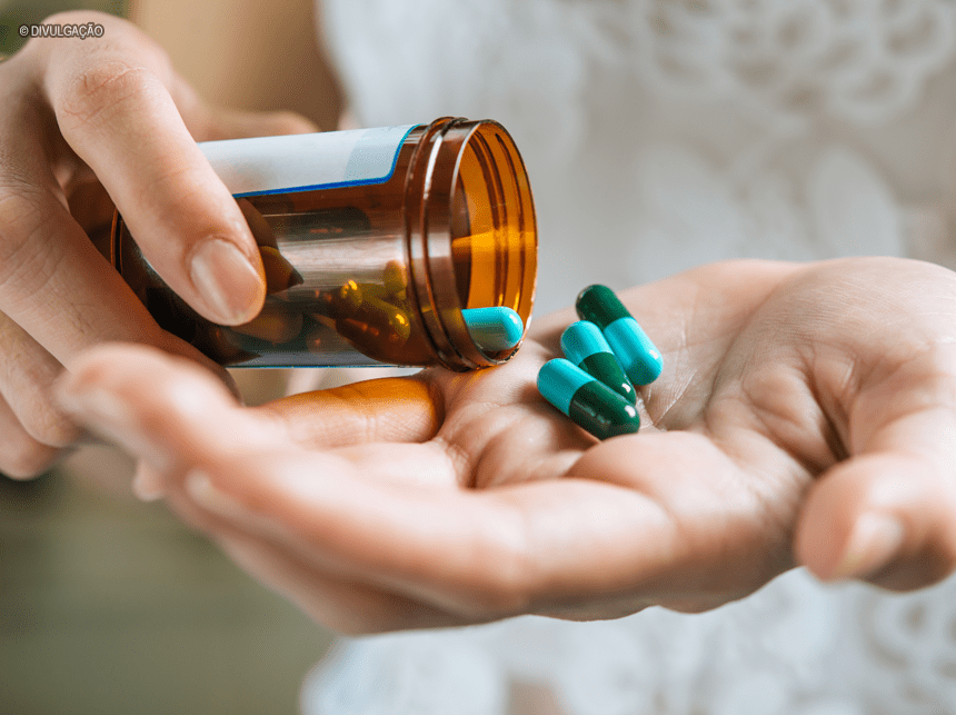 Analgésicos e anti-inflamatórios têm efeitos distintos no organismo; automedicação representa risco à saúde