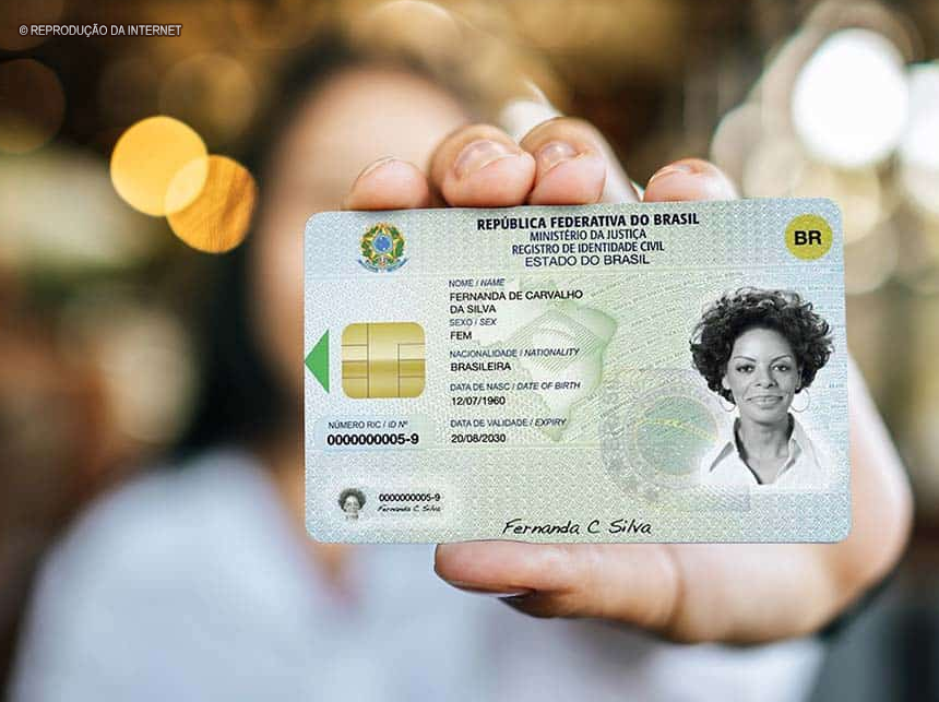 Nova Carteira de Identidade Nacional começa a ser emitida nesta terça (26)