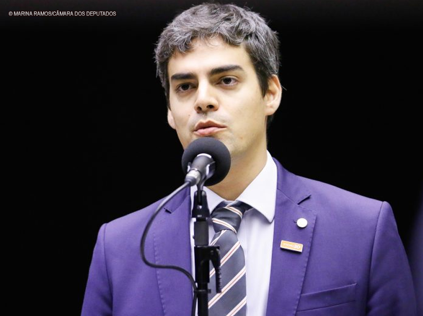 Piso Salarial: Deputado pede vista do relatório da PEC da Enfermagem; texto será votado na quinta-feira