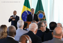 Com placar de 3 a 1 pela inelegibilidade de Bolsonaro, TSE suspende julgamento
