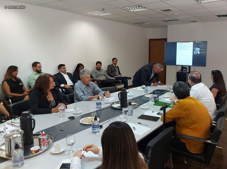 Diretor do Sindate-DF ganha assento no conselho do IPREV-DF