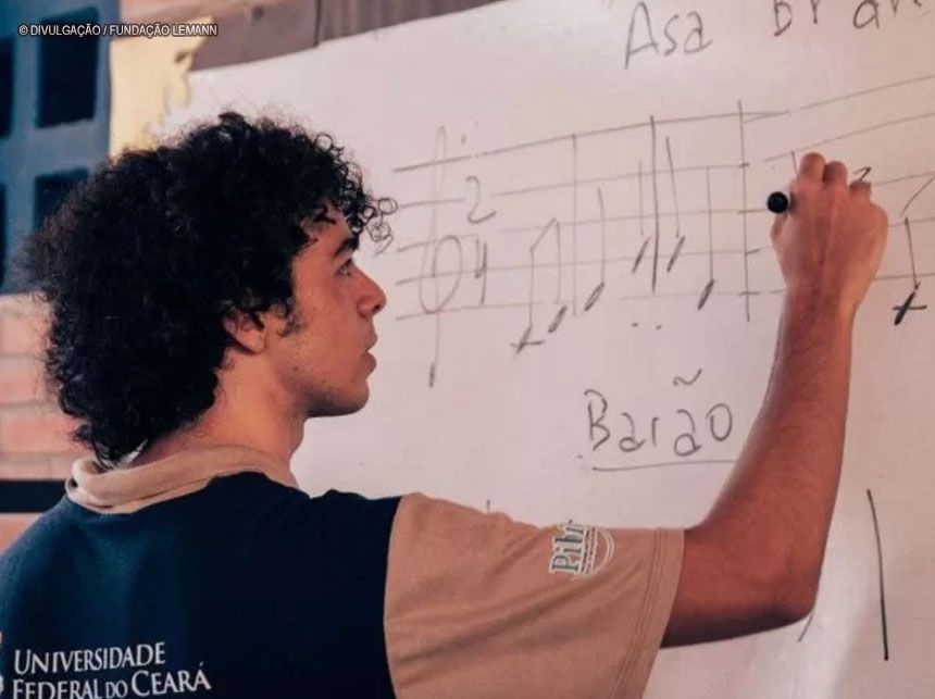 Programa Alcance 2023 abre inscrições para pessoas negras e indígenas e promove debates sobre estudo no exterior