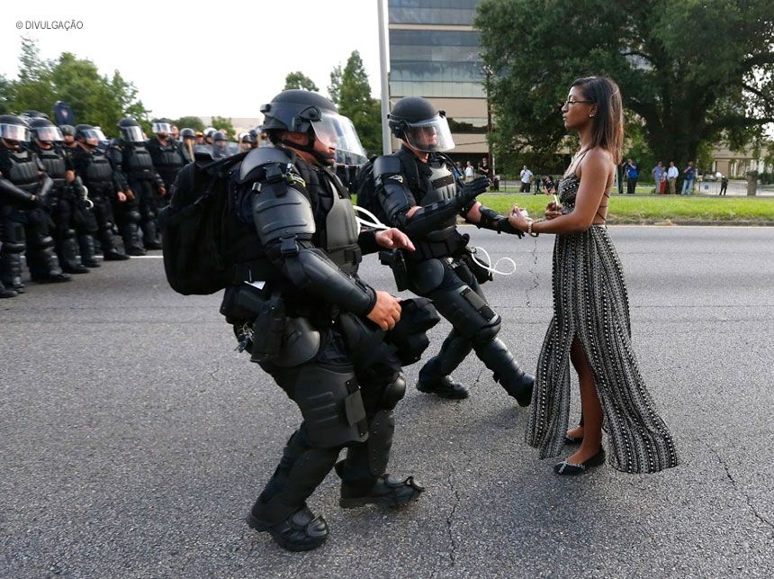 Exposição gratuita mostra fotos de mulheres resistentes em todo o mundo