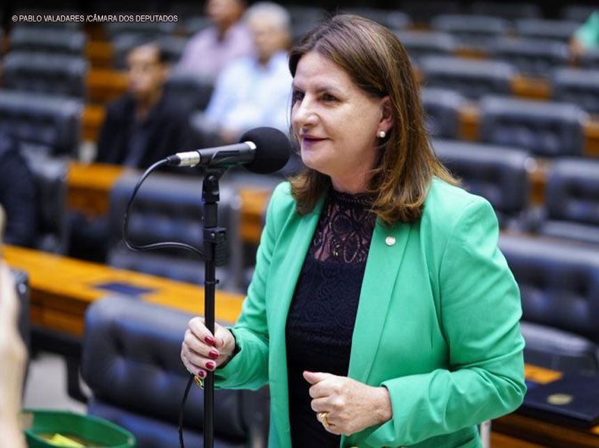 Câmara instaura comissão para analisar PEC sobre piso da enfermagem