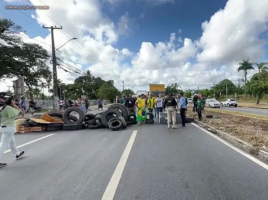 Senadores cobram ação imediata no desbloqueio de rodovias em todo país