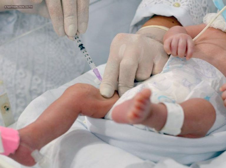 Sociedades de Pediatria e de Imunizações cobram início imediato da vacinação de todas crianças a partir de 6 meses