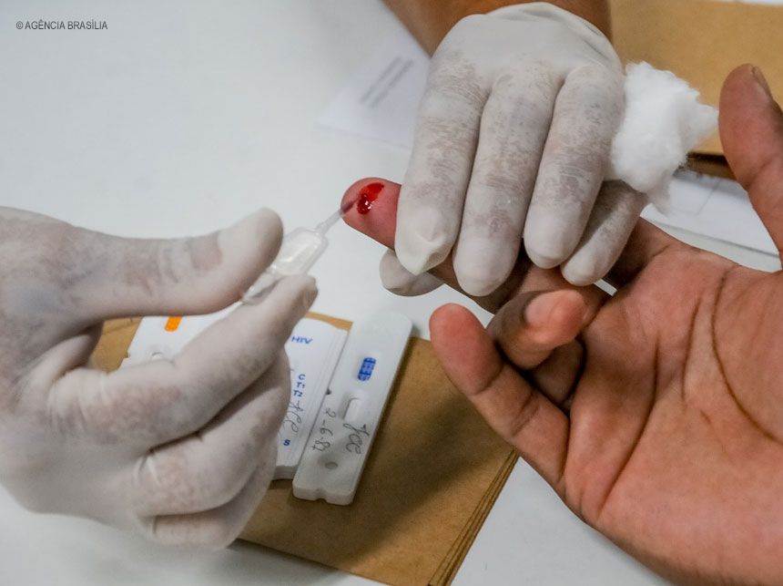 UBS promove ação contra HIV e câncer de pele