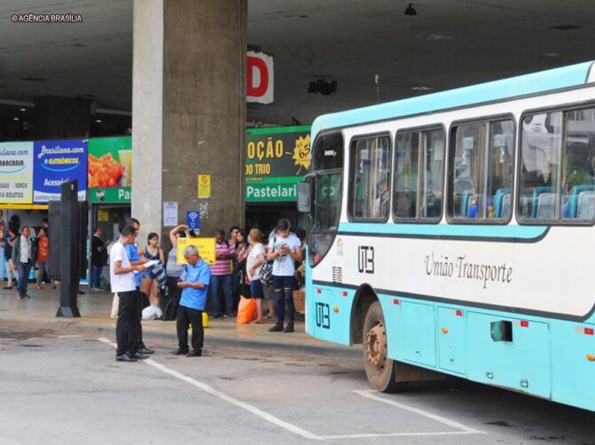 Suspenso o reajuste das passagens de ônibus do Entorno