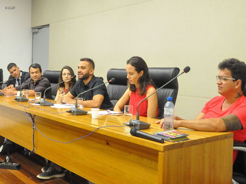 CLDF: Audiência busca soluções para manter Centro de Testagem e Aconselhamento sobre HIV/Aids na rodoviária