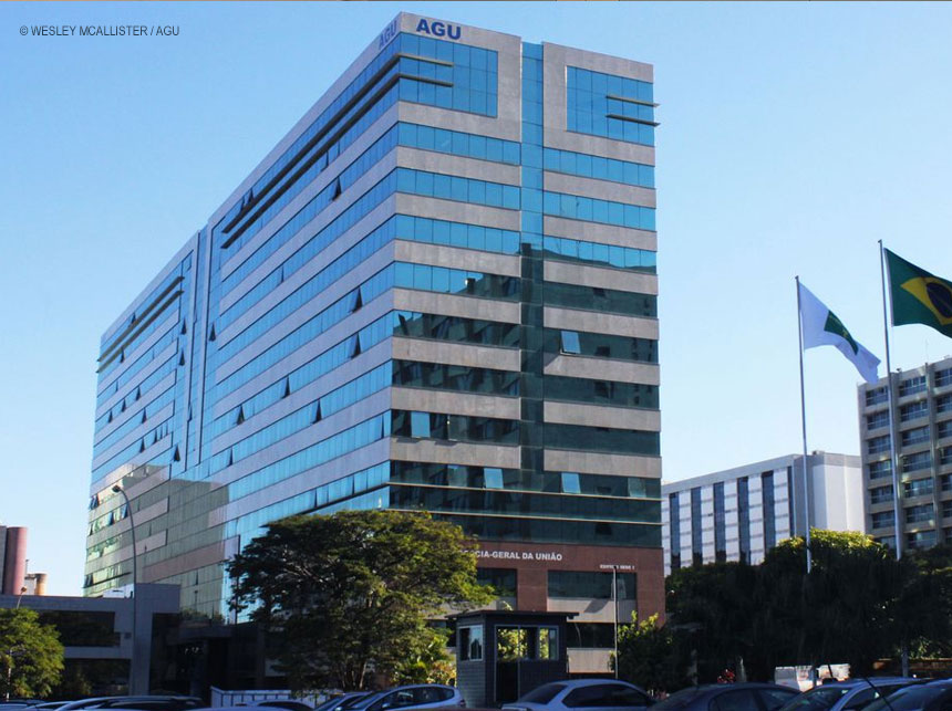 AGU pede afastamento cautelar de servidores envolvidos em vandalismo