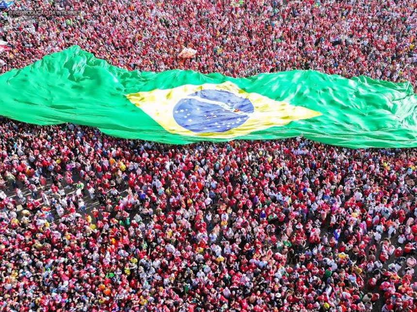 Enfim, acordamos em um Brasil novo.