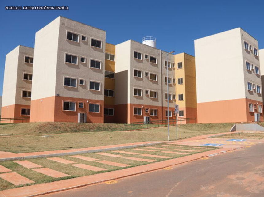 GDF deve construir 40 mil moradias para população de baixa renda