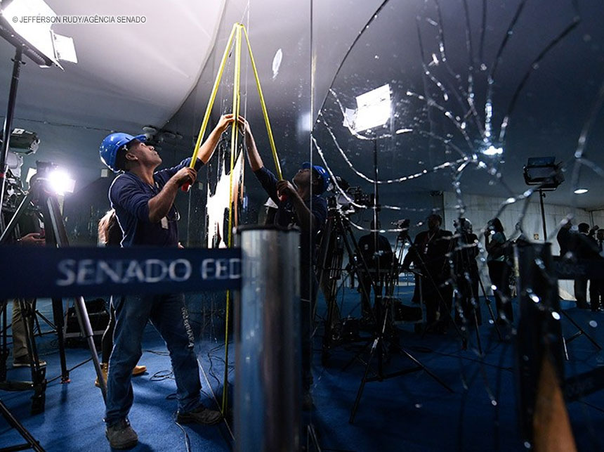 Detidos no Senado são denunciados por crime de golpe de Estado