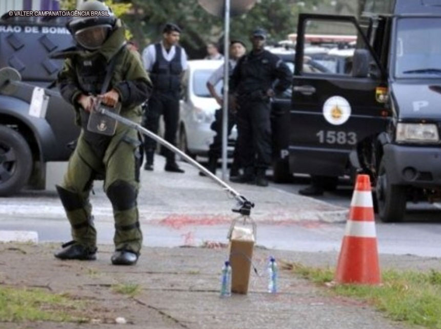Acusado de planejar explodir bomba em Brasília se entrega à polícia