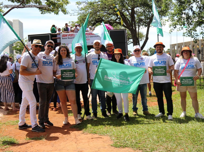 Deputados lembram mobilização pelo piso salarial da enfermagem