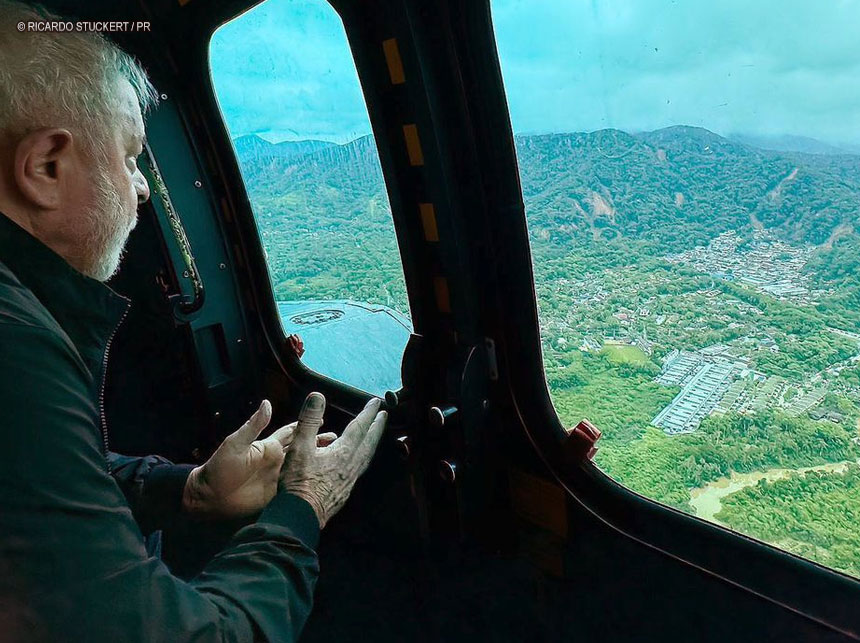 Lula visita áreas atingidas por temporais no litoral norte de SP