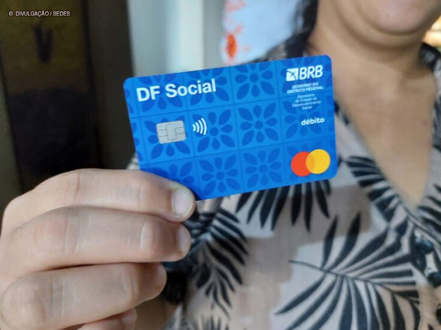 Ibaneis libera pagamento do DF Social para mais de 63 mil famílias