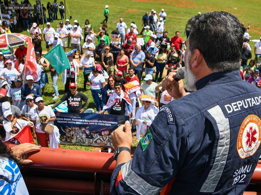 Jorge Vianna sugere fim de cabide de emprego em prefeituras para sobrar dinheiro ao Piso da Enfermagem