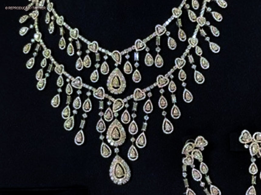 Ministério Público pede que Bolsonaro seja obrigado a destinar joias ao acervo público