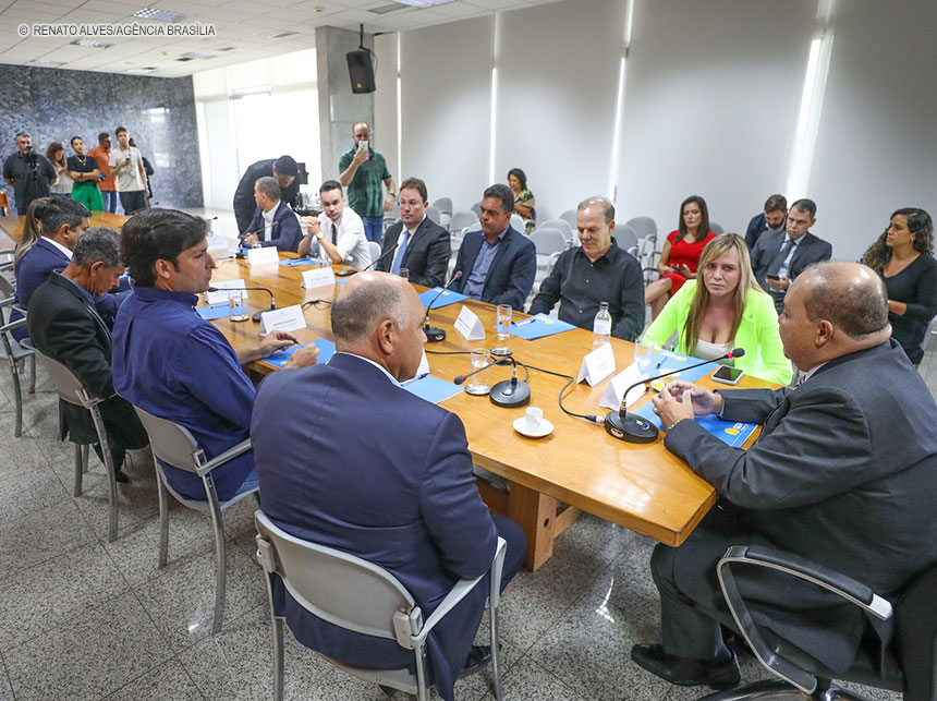 GDF articula captação de R$ 900 milhões em emendas parlamentares