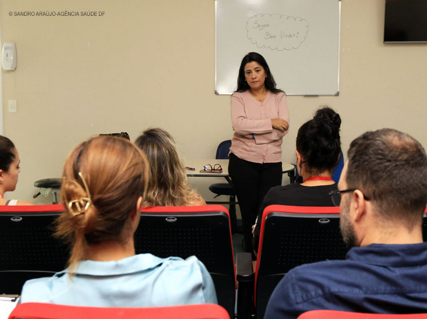 Saúde do DF qualifica atendimento psicológico na rede pública