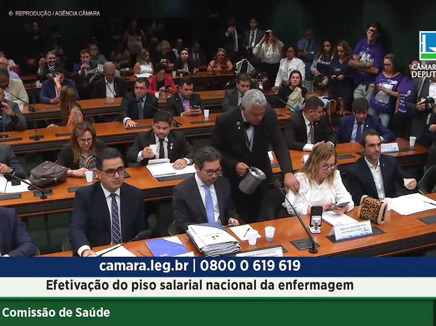 Câmara realiza audiência pública sobre efetivação do piso salarial nacional da enfermagem