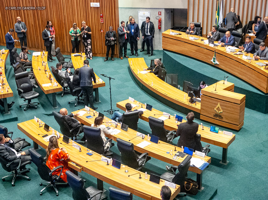 Câmara Legislativa aprova mais 15 projetos em defesa das mulheres