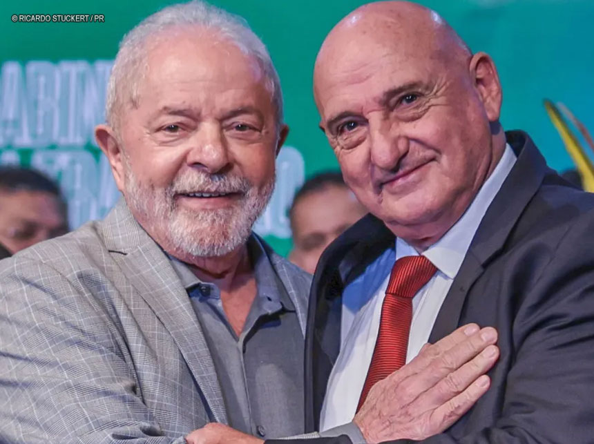 General Gonçalves Dias pede demissão do GSI