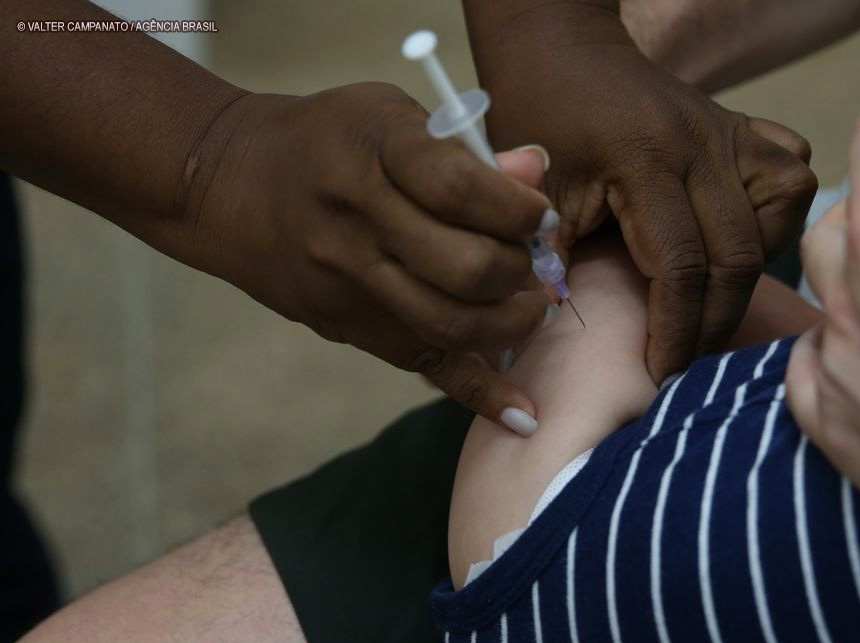 Gripe: todos com mais de 6 meses podem se vacinar a partir desta segunda (15)