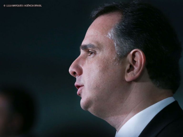 Por causa do Piso da Enfermagem, Pacheco adia sessão do Congresso a pedido de líderes do governo
