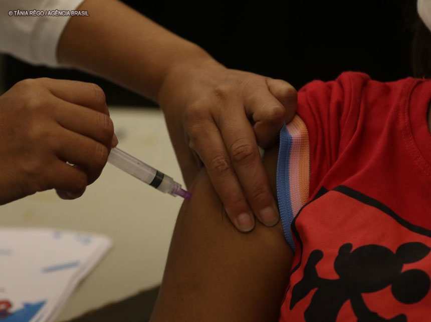 Pesquisa indica aceitação de vacinação infantil nas escolas