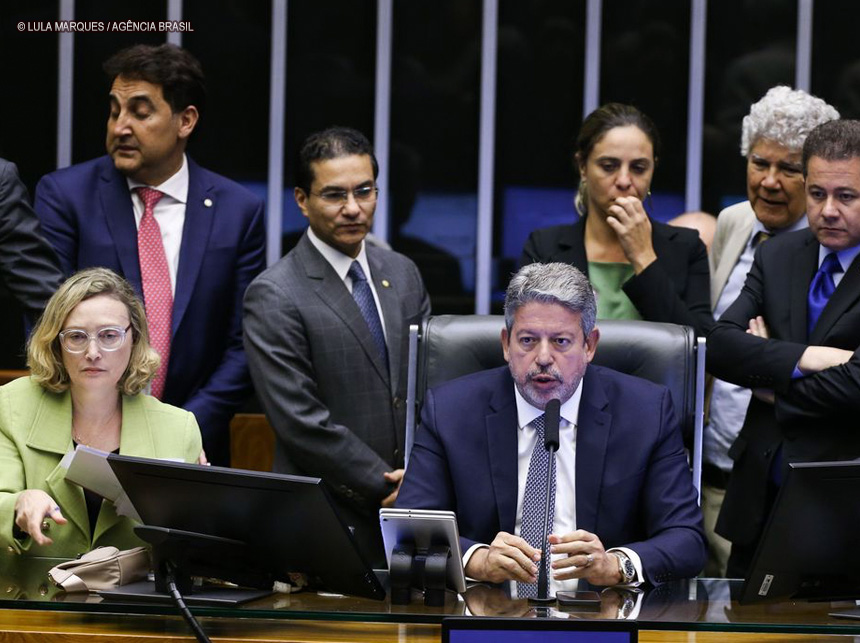 Arthur Lira retira de pauta votação do PL das Fake News