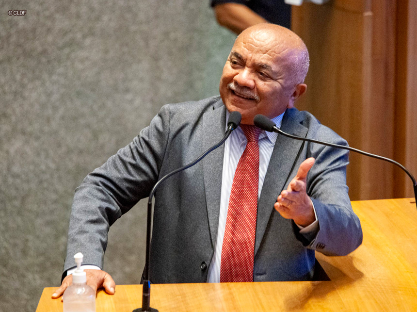 Chico Vigilante questiona suspensão, por parte do MPDFT, da destinação de emenda parlamentar à Educação