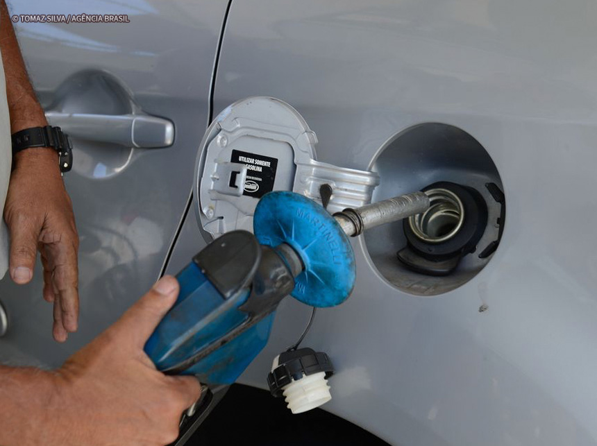 Petrobras anuncia queda na gasolina, diesel e gás de cozinha