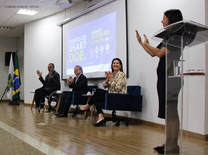 Escola do governo lança curso de Libras na modalidade Ensino a Distância (EAD)