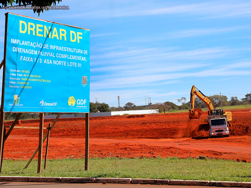 Bacia de retenção do Drenar DF começa a ser escavada