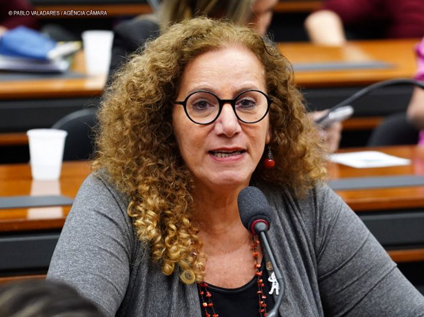 Comissão de Saúde da Câmara aprova projeto que reconhece vacinas contra Covid-19 aplicadas no exterior