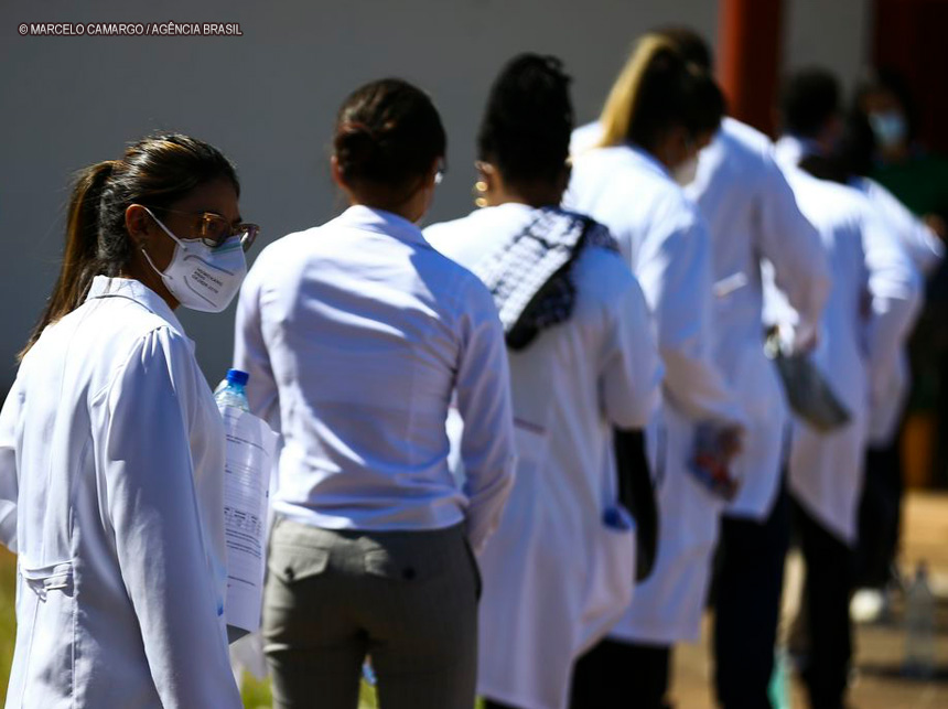STF: Abertura de novos cursos de medicina depende de chamamento público