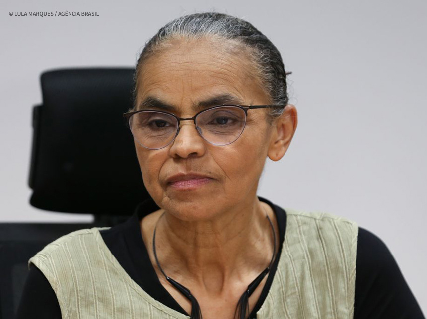 Marina Silva recebe alta hospitalar após internação para tratar da covid-19